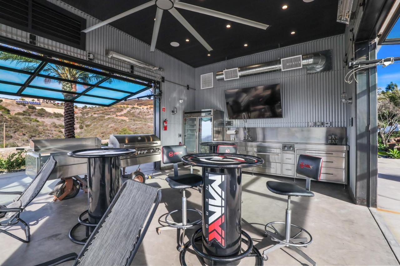 Iron Mansion Private Resort-Event Space 12000 Ft! Temecula Exterior photo